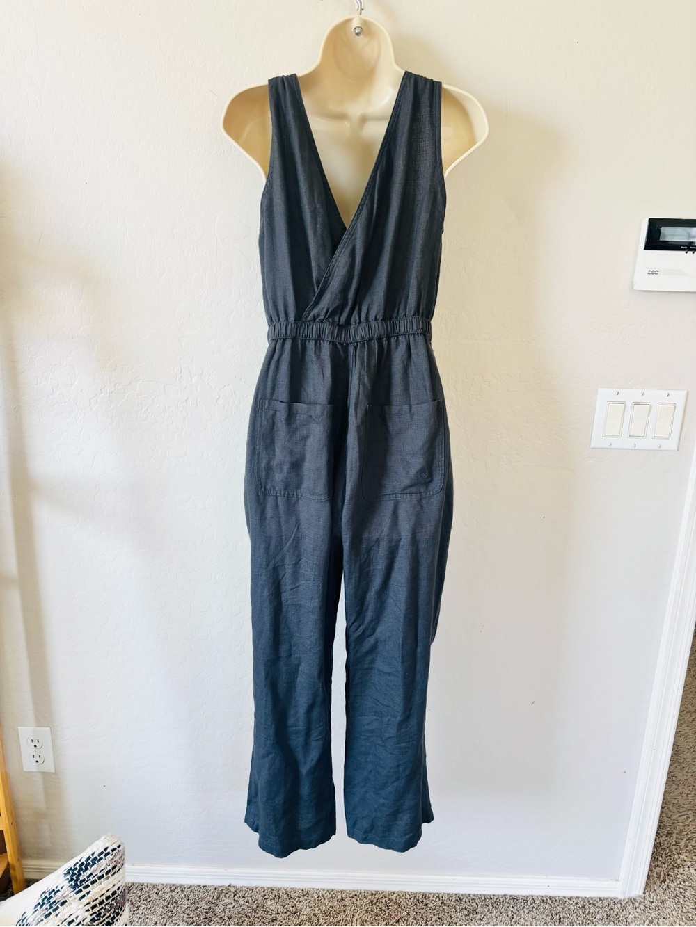 Kuhl Fresco Jumpsuit Sleeveless V-Neck Tie-Waist Cropped Jumpsuit - Charcoal - Picture 7 of 12